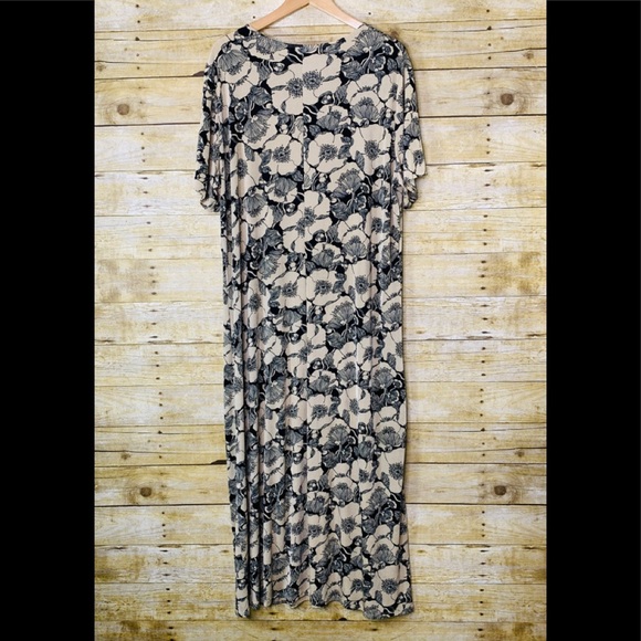 Es.se Maxi Dress Floral Taupe Black size XL - Picture 3 of 3